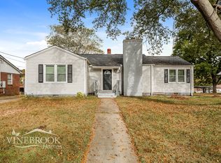 107 Crest Ct, Easley, SC 29640