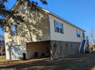 548 Country Ests, Columbia, NC 27925