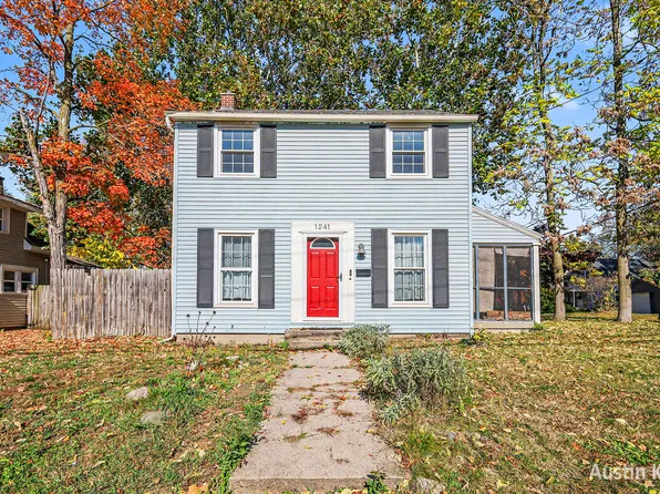 1241 Boston St SE, Grand Rapids, MI 49507