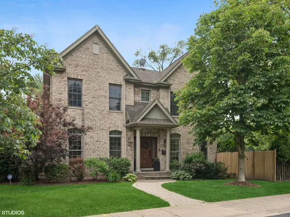 42 Lincoln St, Glenview, IL 60025