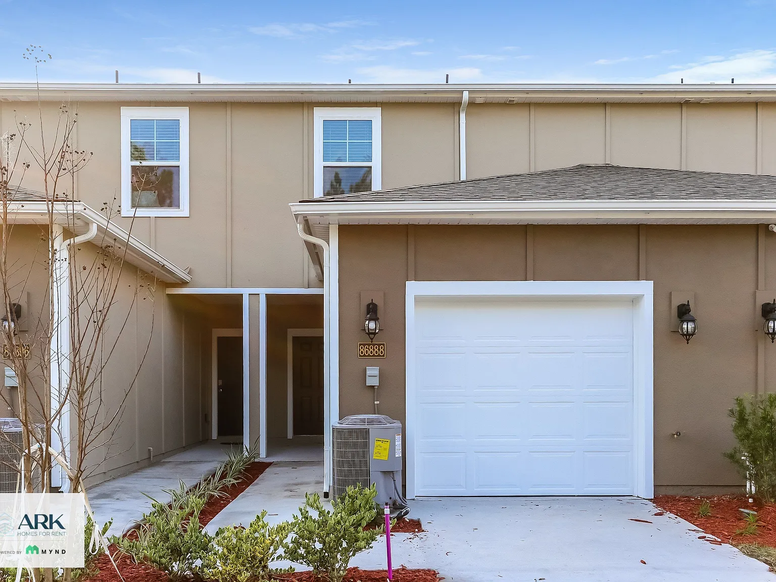 2 bed, 2.5 bath, 1167 sqft, $1,824 — Photo 1