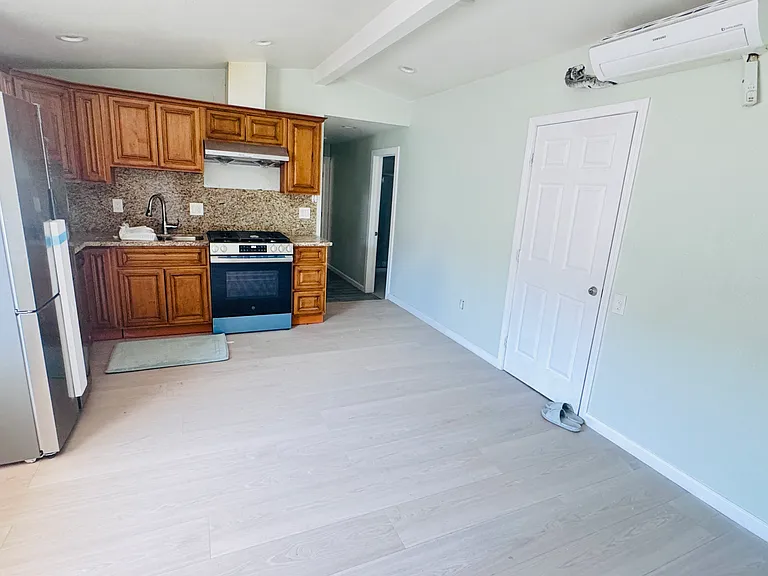 27764 Loyola Ave #1 — Photo 7