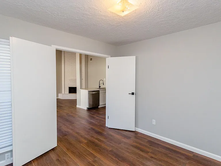 5115 Beaverhollow Dr — Photo 9