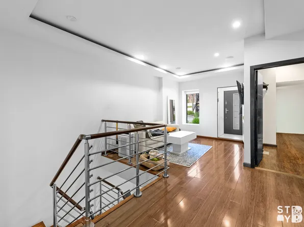 4607 Bedford Avenue image 1 of 12