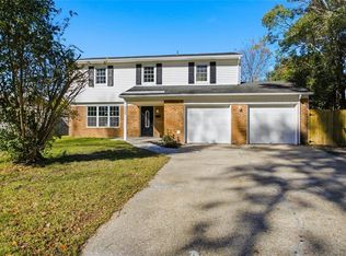 3604 Kings Point Rd, Virginia Beach, VA 23452