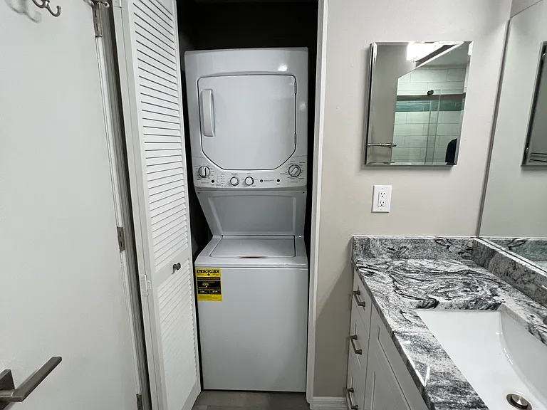 745 James St #201 — Photo 13