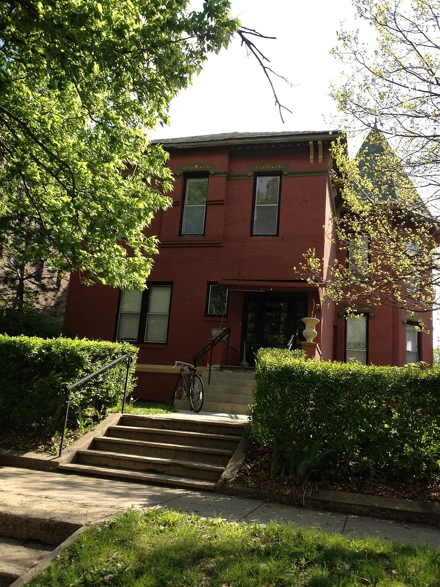 Building Photo - 829 18th St #9