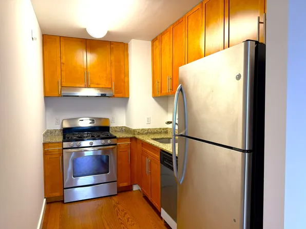 40-26 College Point Boulevard image 4 of 16