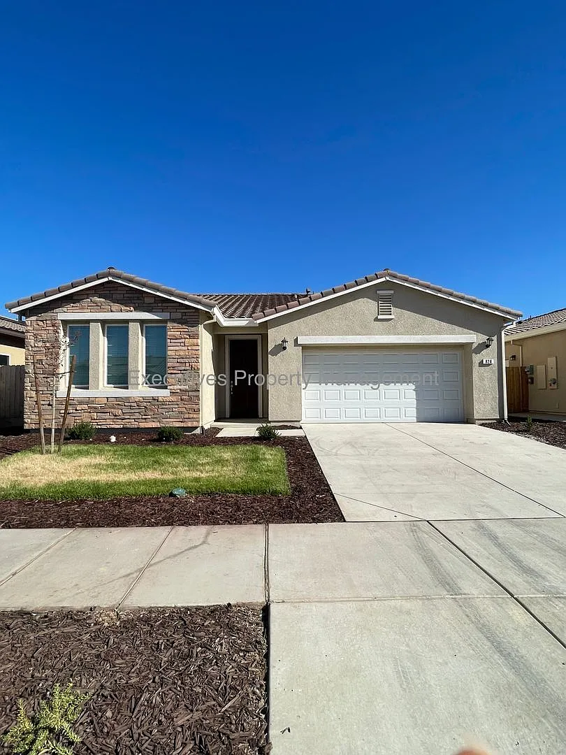 Coming Soon | House For Rent | 828 Sophie Ct Merced — Photo 1