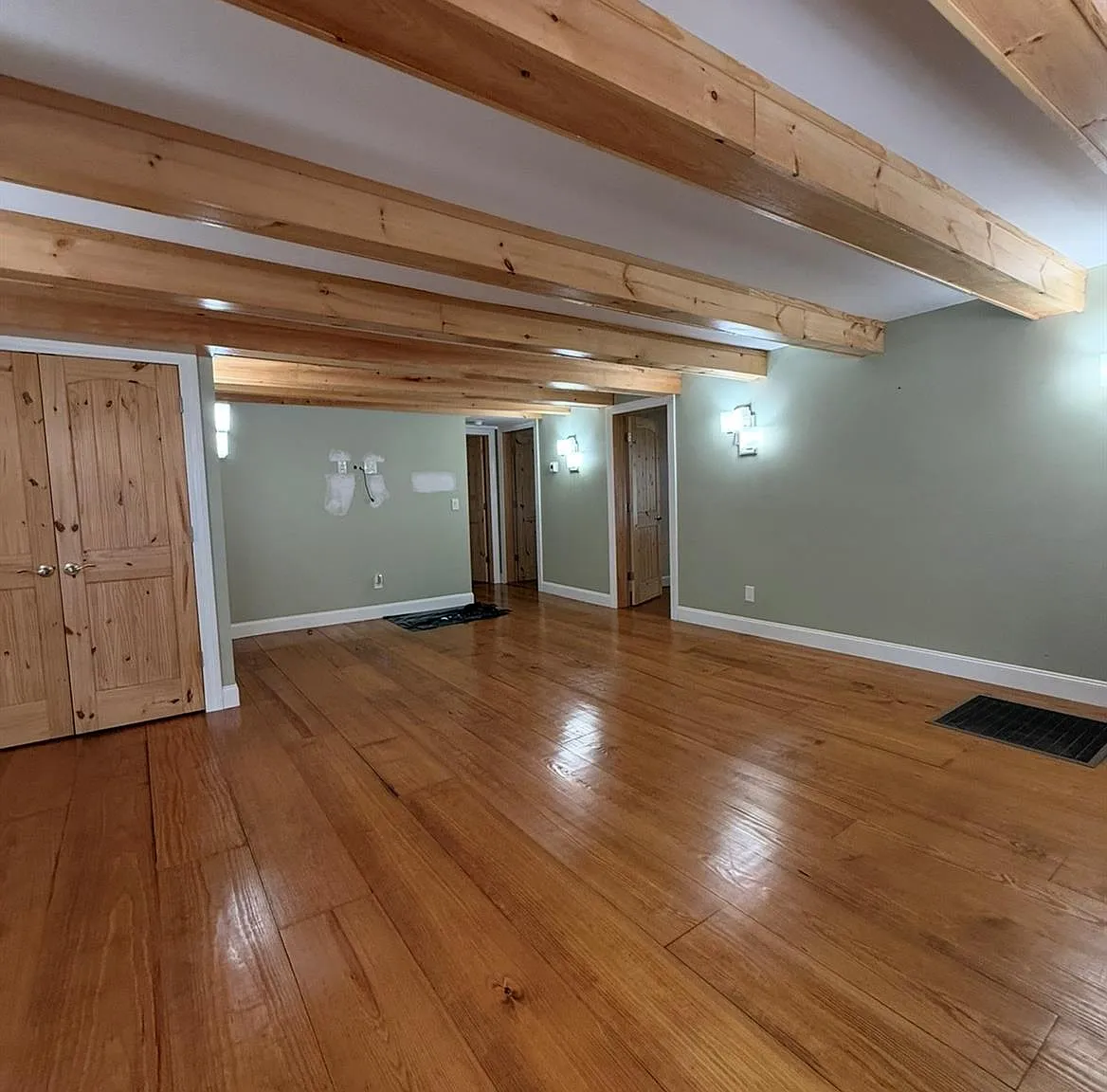 2 bed, 2.0 bath, 1500 sqft, $3,895 — Photo 3