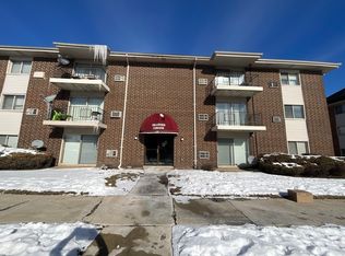 1924 Canal St APT 3D, Blue Island, IL 60406