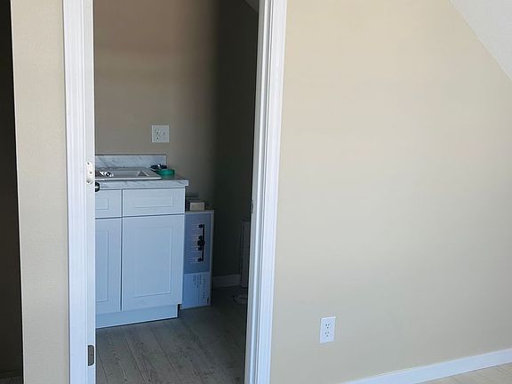 5th image of 520 Nevada St #2