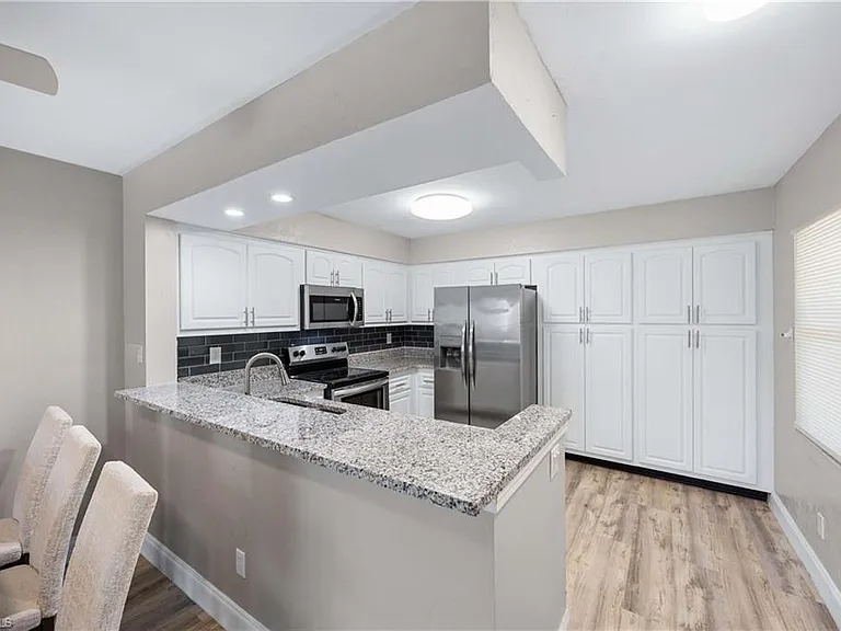 228 Fox Glen Dr #3310 — Photo 5