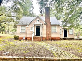 411 Maplewood Dr, Walterboro, SC 29488