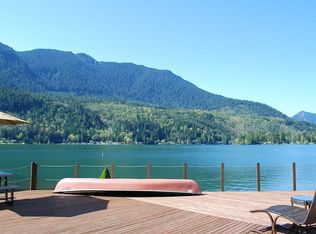 292 Thompson Point Rd, Port Angeles, WA 98363