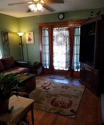 3rd image of 606 Franklin Ave