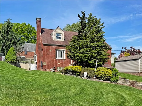 5422 Library Rd, Bethel Park, PA 15102