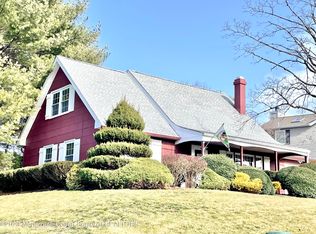 15 Intone Ln, Aberdeen, NJ 07747