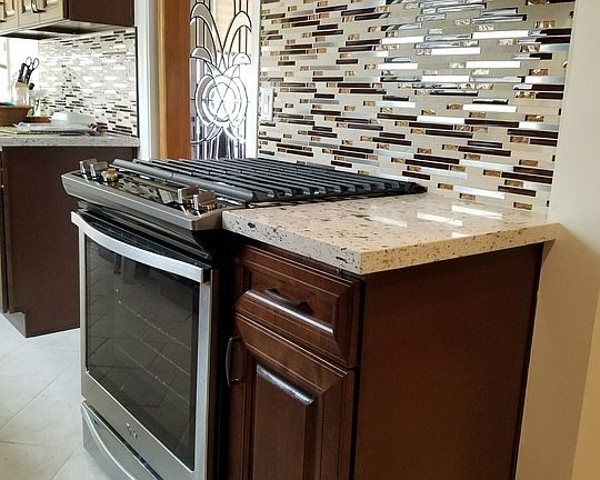 3rd image of 8300 Park Cir