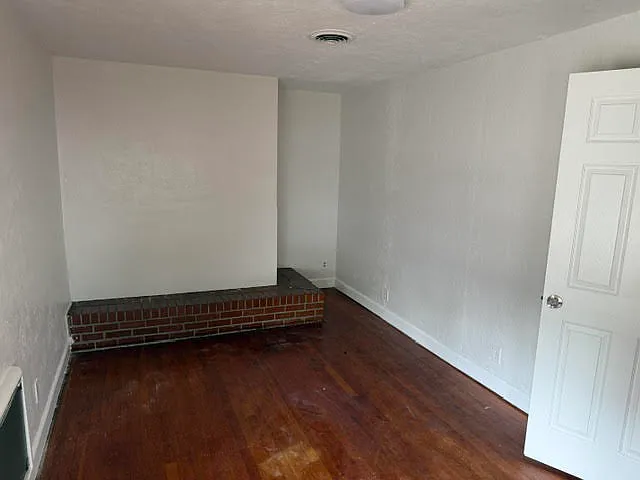 2738 Corprew Ave — Photo 5