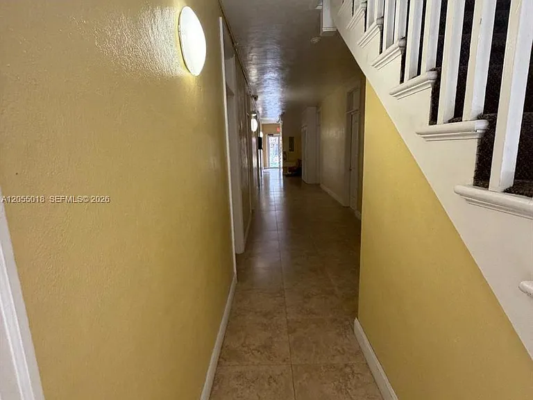 4152 SW 13th St #7 — Photo 3