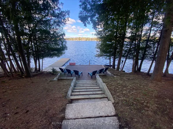 384 Indian Point Rd, Kawartha Lakes, ON K0M 1K0