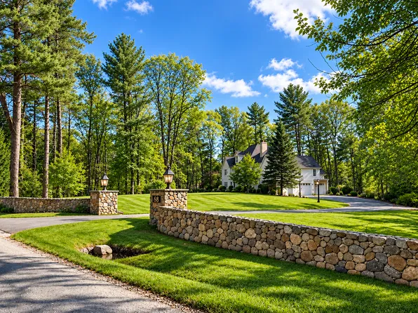 58 Buttrick Ln, Carlisle, MA 01741