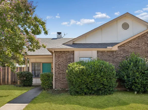 2906 Northrope St, Euless, TX 76039