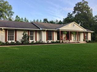 412 Hillcrest Rd, West Point, MS 39773