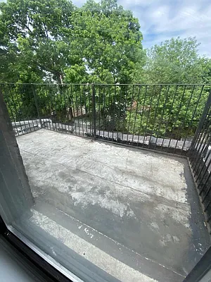 Rented by Remax Edge | media 10