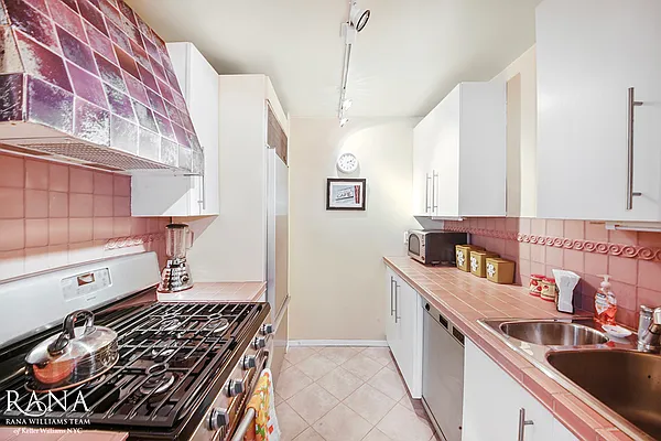 Sold by Keller Williams NYC | media 9