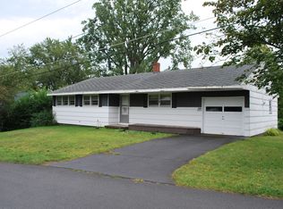 22272 Twin Oaks Dr, Watertown, NY 13601