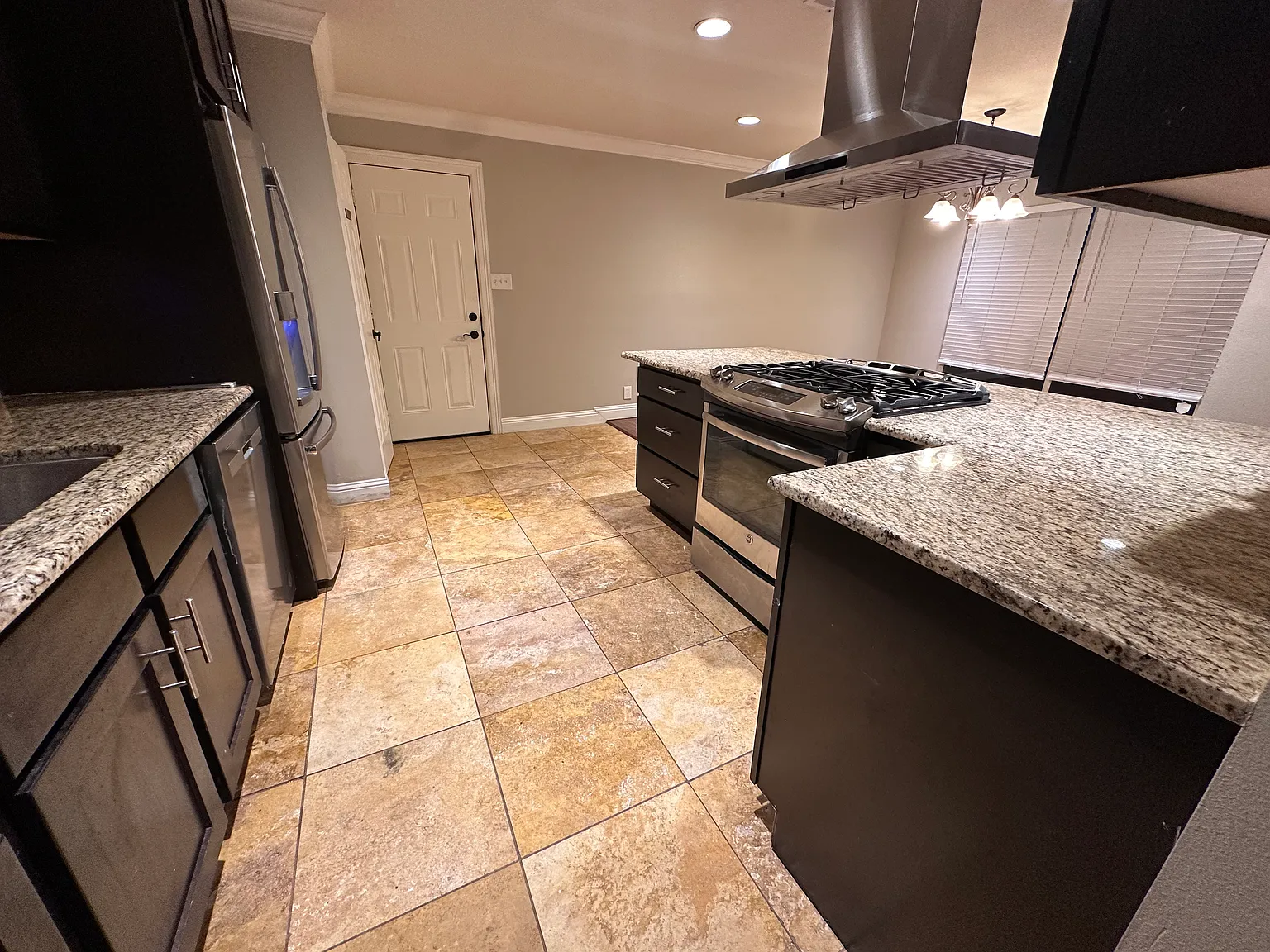 3130 Saint Croix Dr — Photo 3