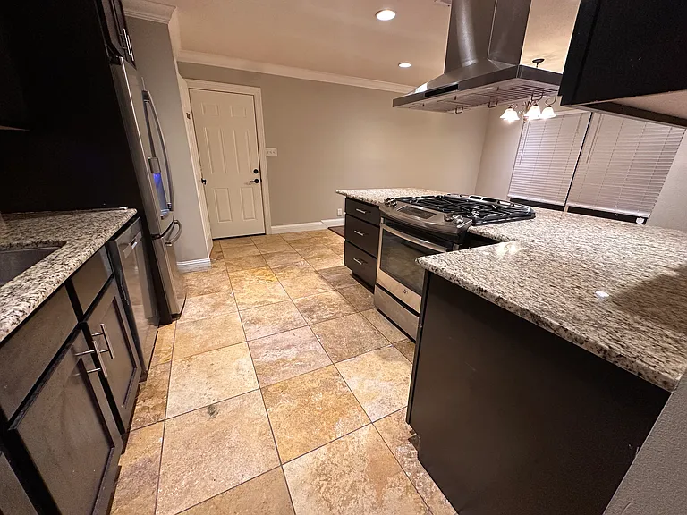 3130 Saint Croix Dr — Photo 3