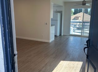 14116 Tiara St #5, Van Nuys, CA 91401