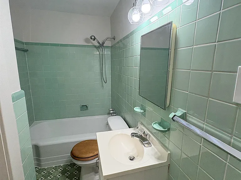 202 E Bradford Rd #3 — Photo 17