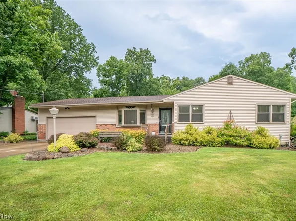 6149 Elk Rd, Canfield, OH 44406