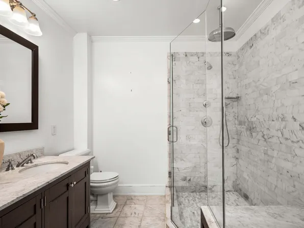 49 West 16th Street image 10 of 12