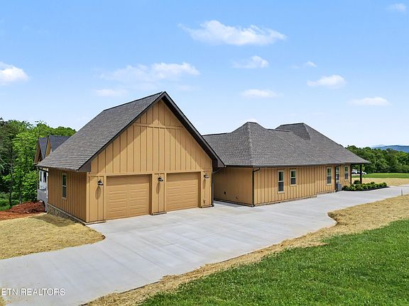4th image of 1247 Herbert Dr