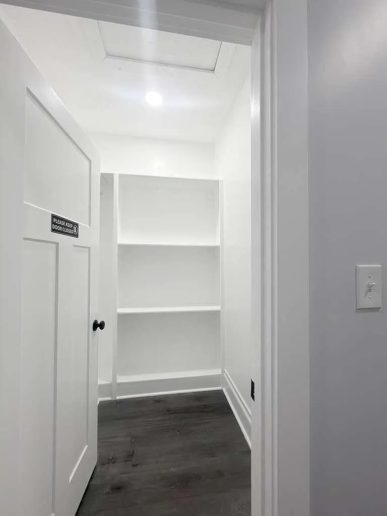 4 bed, 4.0 bath, 2570 sqft, $983 — Photo 4