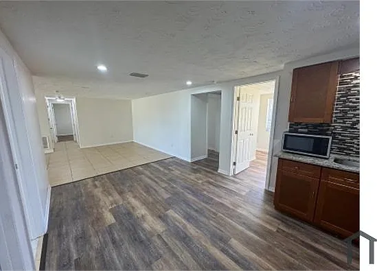 3548 Umber Rd — Photo 3