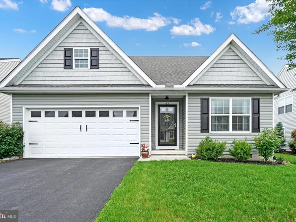 65 Evan Dr, York, PA 17404