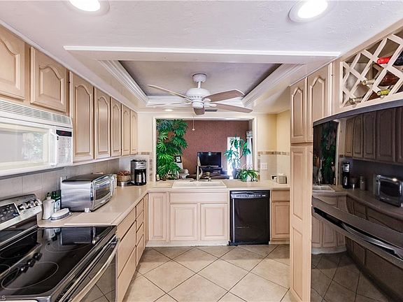 5th image of 4501 Windjammer Ln