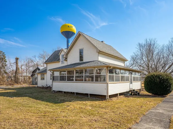 207 N 5th St, Kirkland, IL 60146