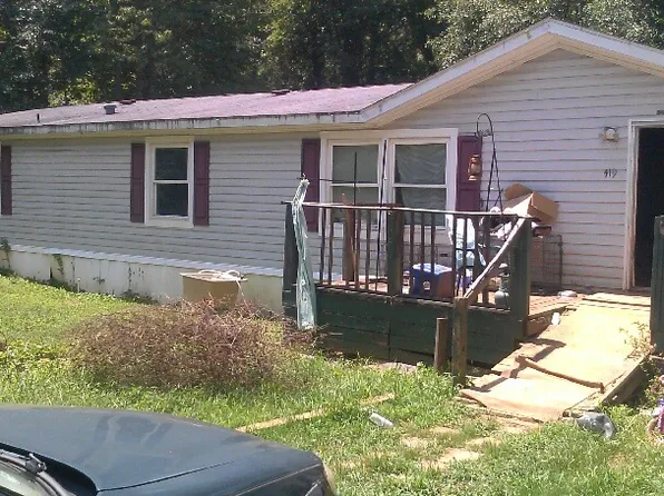 419 Chesapeake Trl, Pickens, SC 29671