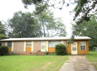 215 Burton Cir, Americus, GA 31719