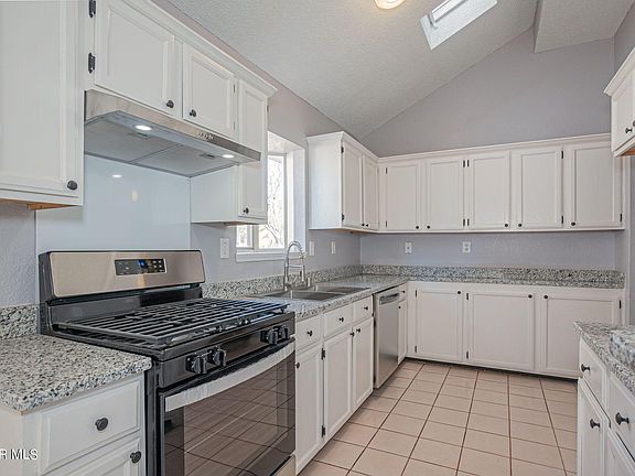 5th image of 2108 E Glen Dr