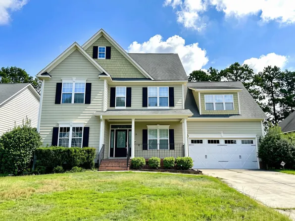 4041 Windy Fields Dr, Fayetteville, NC 28306