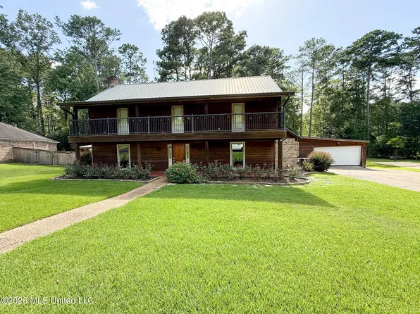 200 Stonington Dr, Brandon, MS 39047