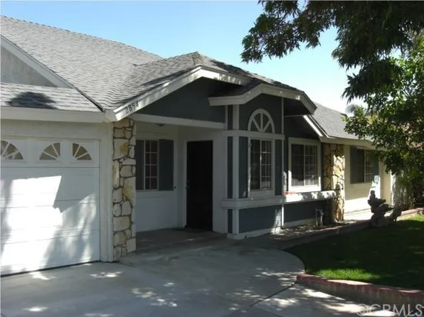 2854 Don Goodwin Dr, Riverside, CA 92507